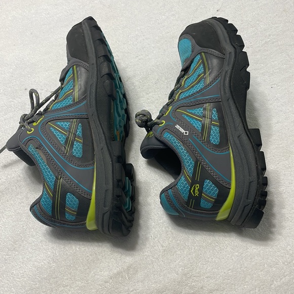 Cabelas XPG Goretex Blue Gray Outdoor Hiking Shoes Vibram Soles Womens size 7 - Picture 5 of 12